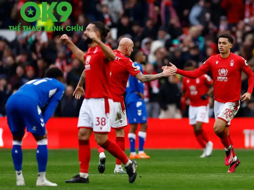 Everton và Nottingham đang không có vị trí cao trên bảng xếp hạng (Ảnh: Eurosport) Everton và Nottingham đang không có vị trí cao trên bảng xếp hạng (Ảnh: Eurosport)